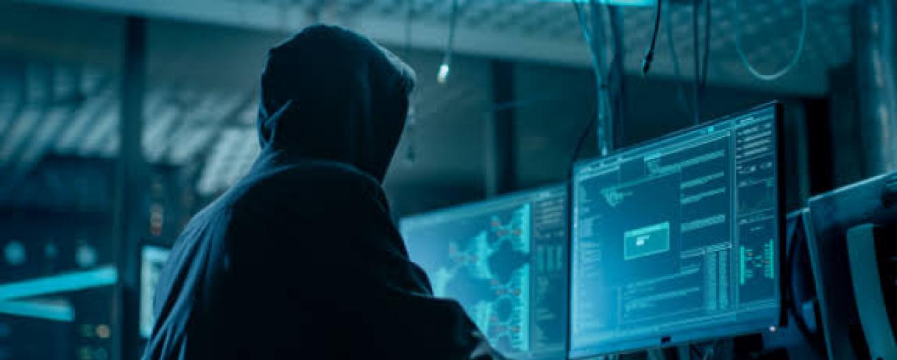 UNED insta reforzar ciberseguridad ante aumento  de compras en línea durante noviembre