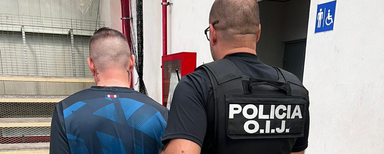 Detienen a dos funcionarios del MEP como sospechosos de Concusión y Estafa  