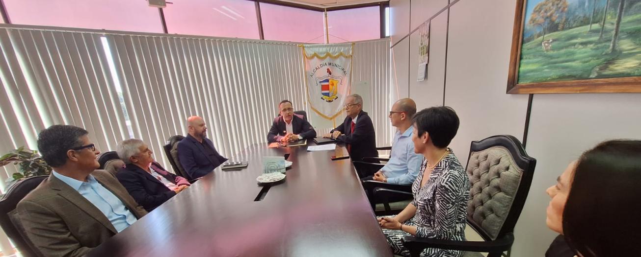 Cámara de Turismo y Comercio alajuelense se une a convenio interinstitucional para fortalecer economía del cantón