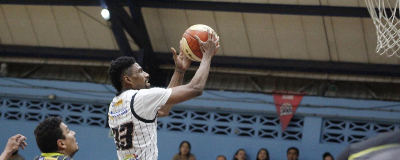 Grecia inicia con derrota la nueva temporada de LSB