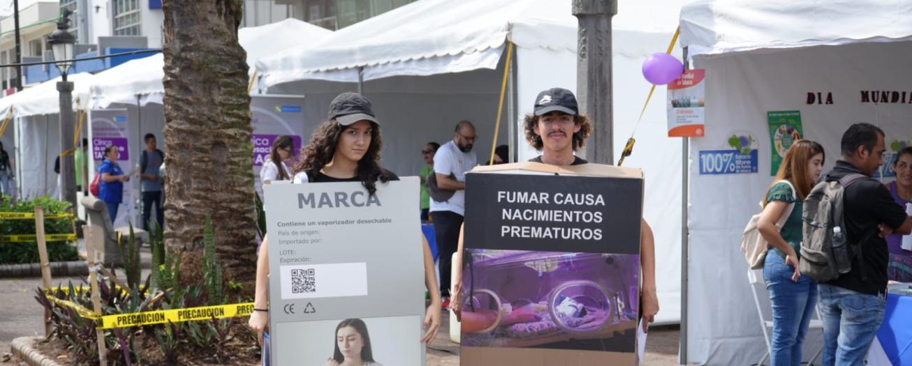 Autoridades de salud advierten sobre los riesgos del vapeo