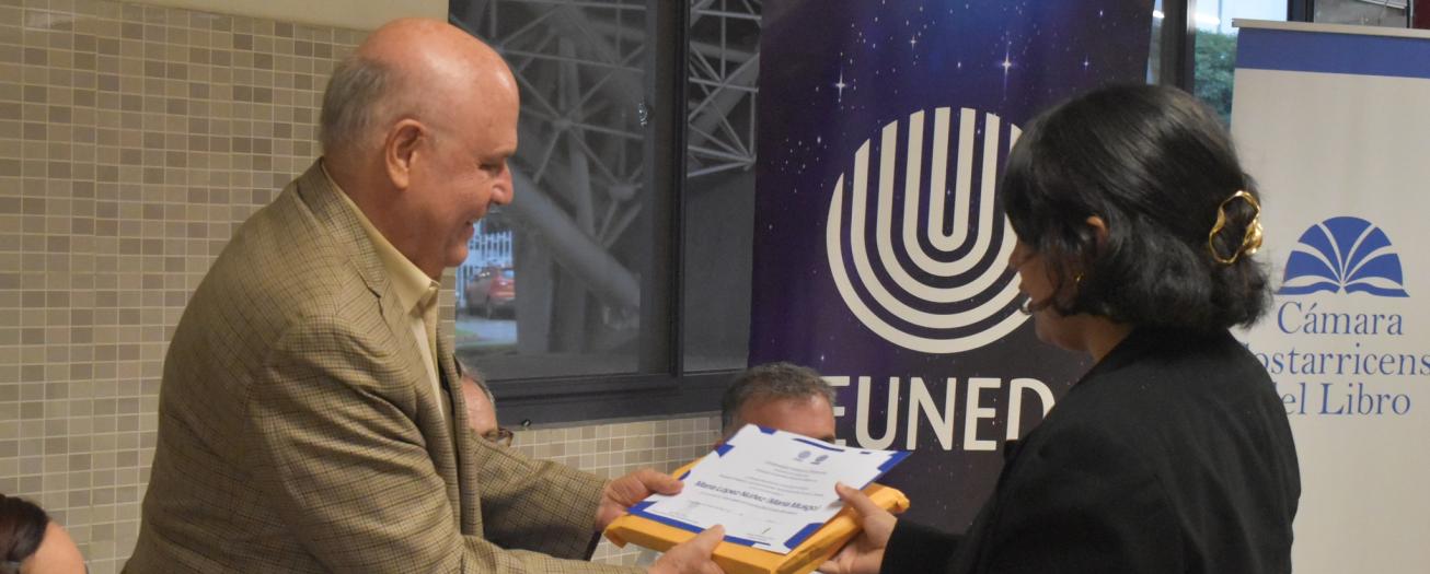 Con más de 5 mil títulos publicados en su historia, EUNED  celebra su 45 aniversario