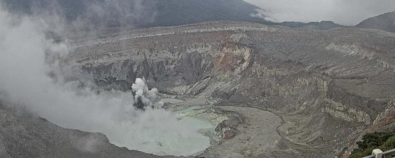 CNE eleva a estado de Alerta Amarilla Parque Nacional  Volcán Poás 