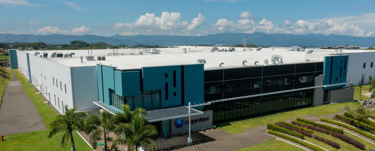 Desde Coyol Free Zone producen y exportan más de  600 millones de lentes de contacto al año