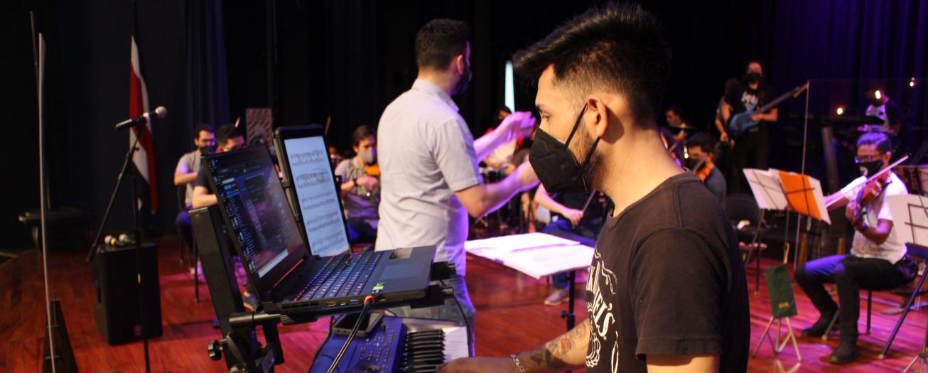 Músicos nacionales se unen a Costa Rica’s New Orchestra para rendir un tributo al talento  tico    