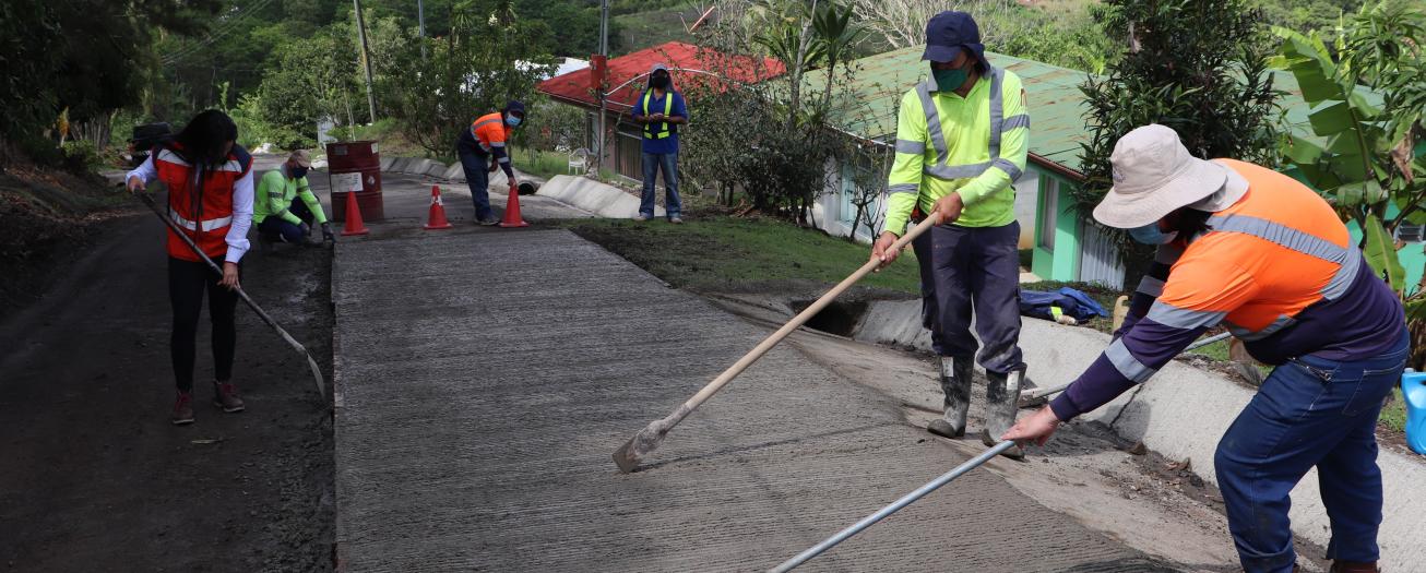 INA imparte programa “Conservación Vial”