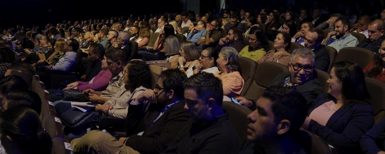 Pymes de Costa Rica se preparan para el futuro con capacitación en Inteligencia Artificial, liderazgo y digitalización