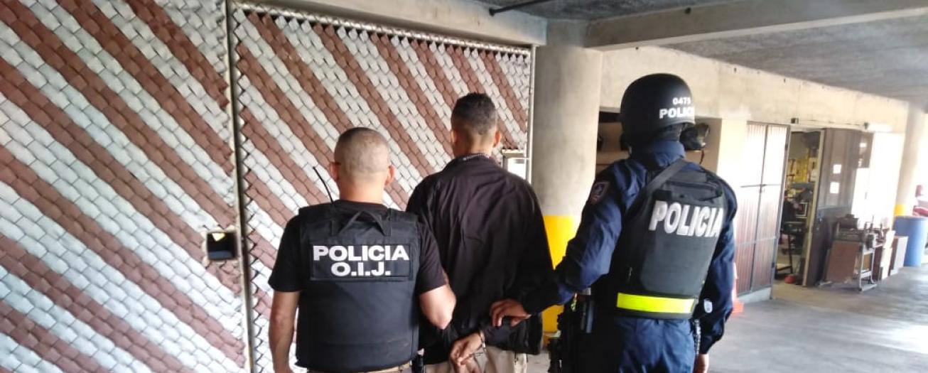 OIJ detiene a dos personas como sospechosas de venta de drogas 
