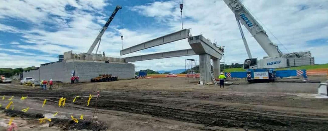 Inicia montaje de vigas en paso a desnivel frente a Zona Franca Evolution 