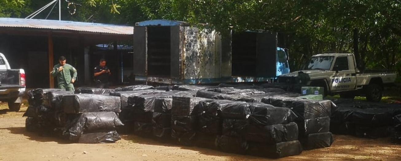 Policía de Fronteras decomisa el mayor contrabando de zapatos