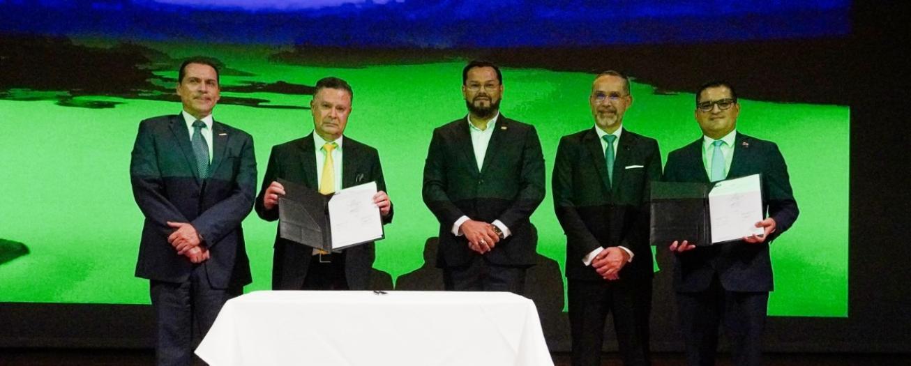 ICE y BCR firman contrato de financiamiento para modernización de Planta Eólica Tejona