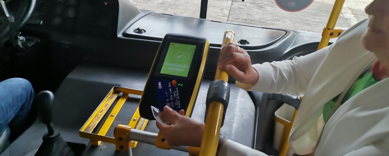 Tecnología de pago sin contacto en el transporte público es todo un éxito en el país 