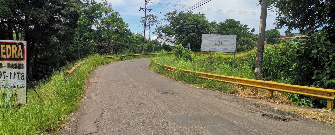Ministerio de Cultura y municipalidad obligados a proteger Puente de Piedra
