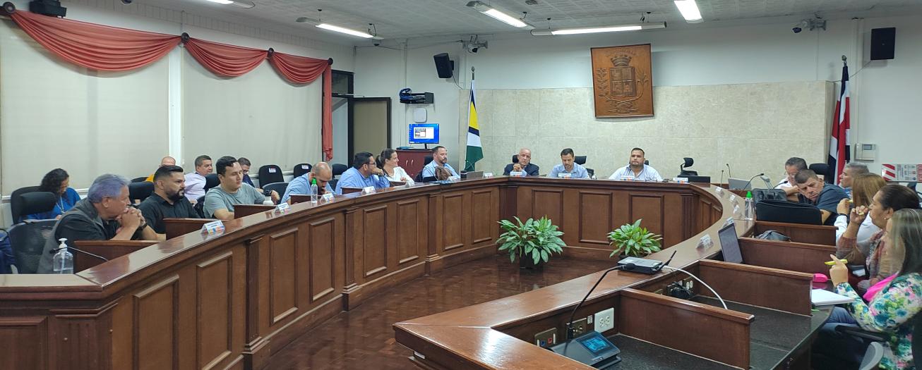 Mezquindad política en nombramiento de Comité de Deportes