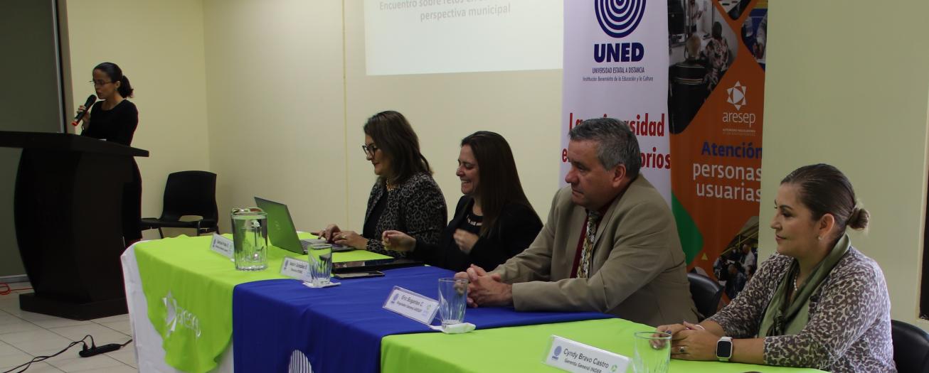 Encuentro con autoridades municipales para analizar situación de servicios públicos