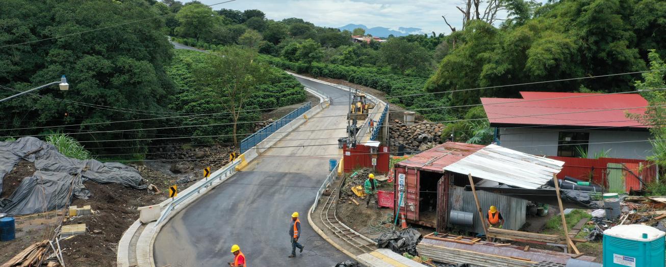 Sarchí inaugura el primer puente cantonal a dos vías