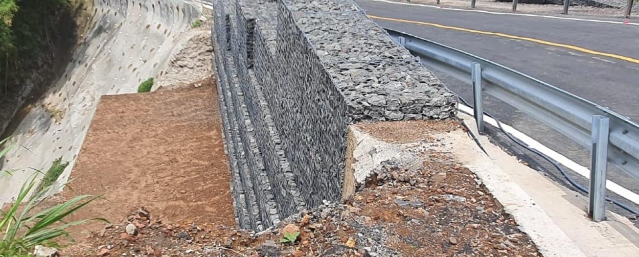 CNE realiza obra de protección con muro de contención para vecinos de El Cerro en Alajuela