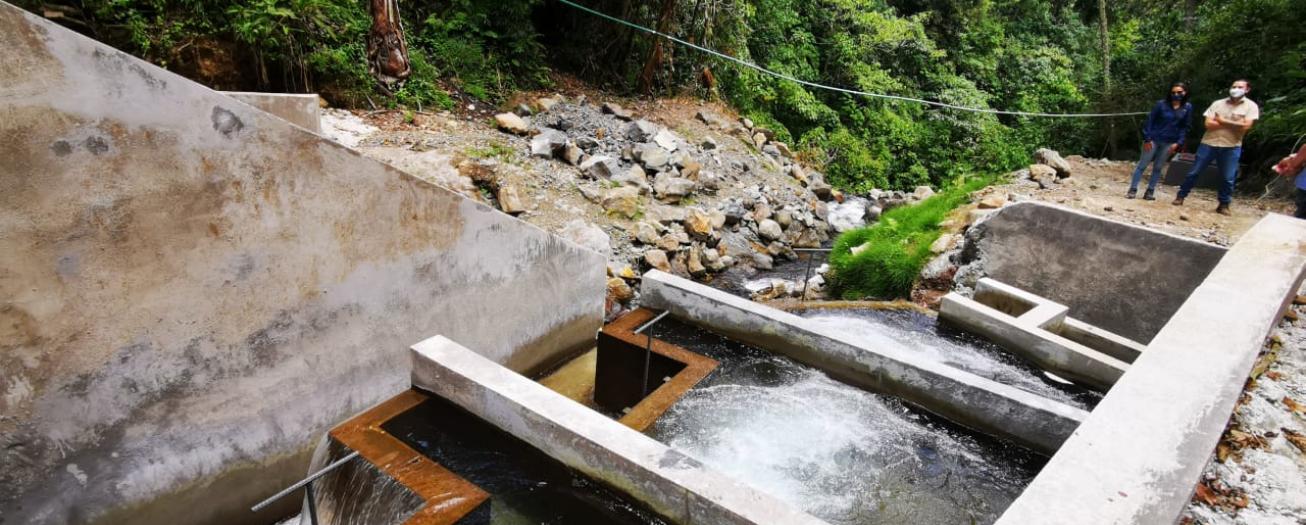 Productores agropecuarios de Poás y Alajuela se benefician con obras de mejora a su sistema riego