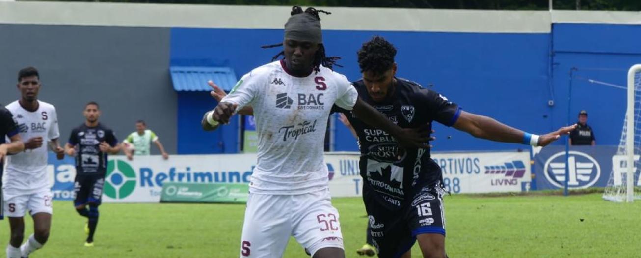 Grecia no supo manejar la ventaja y Christian Bolaños resucita al Saprissa