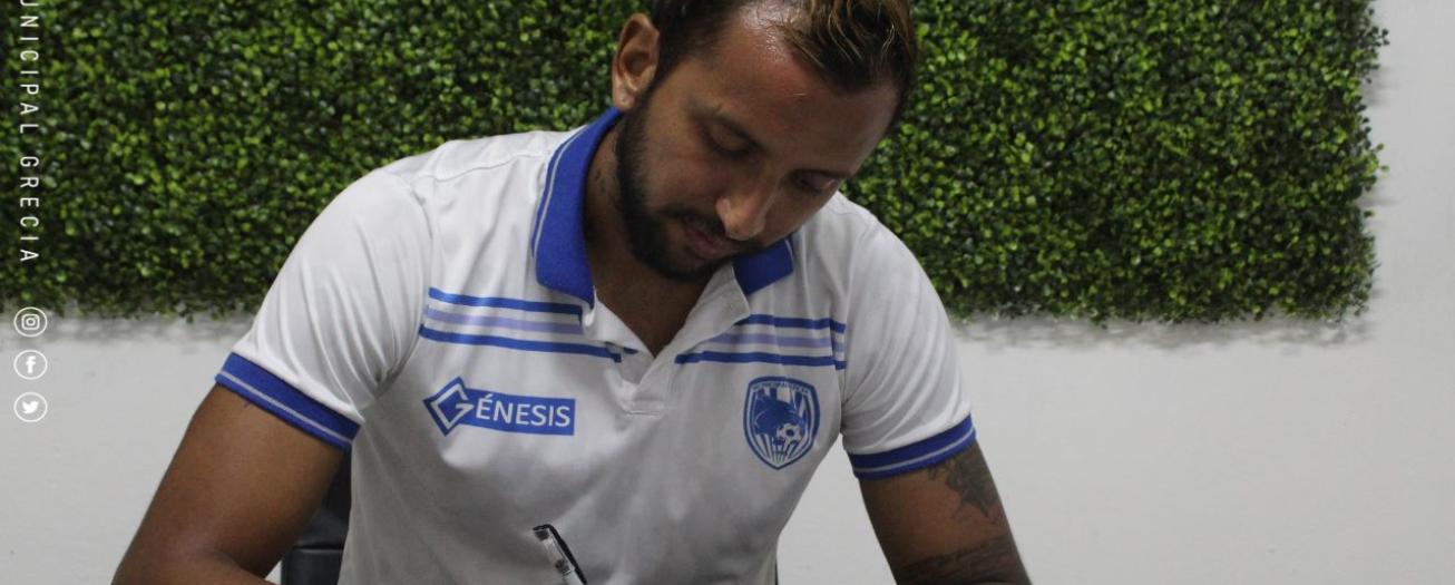 Giovanni Clunie es la primera contratación del Municipal Grecia