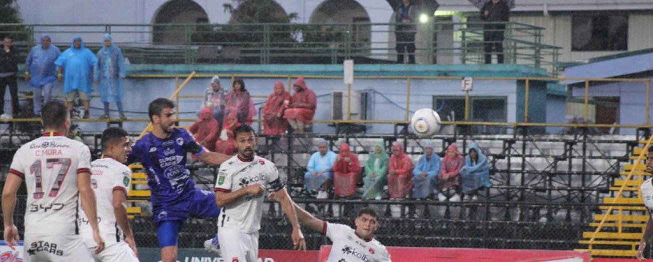 Grecia sigue en caída libre 