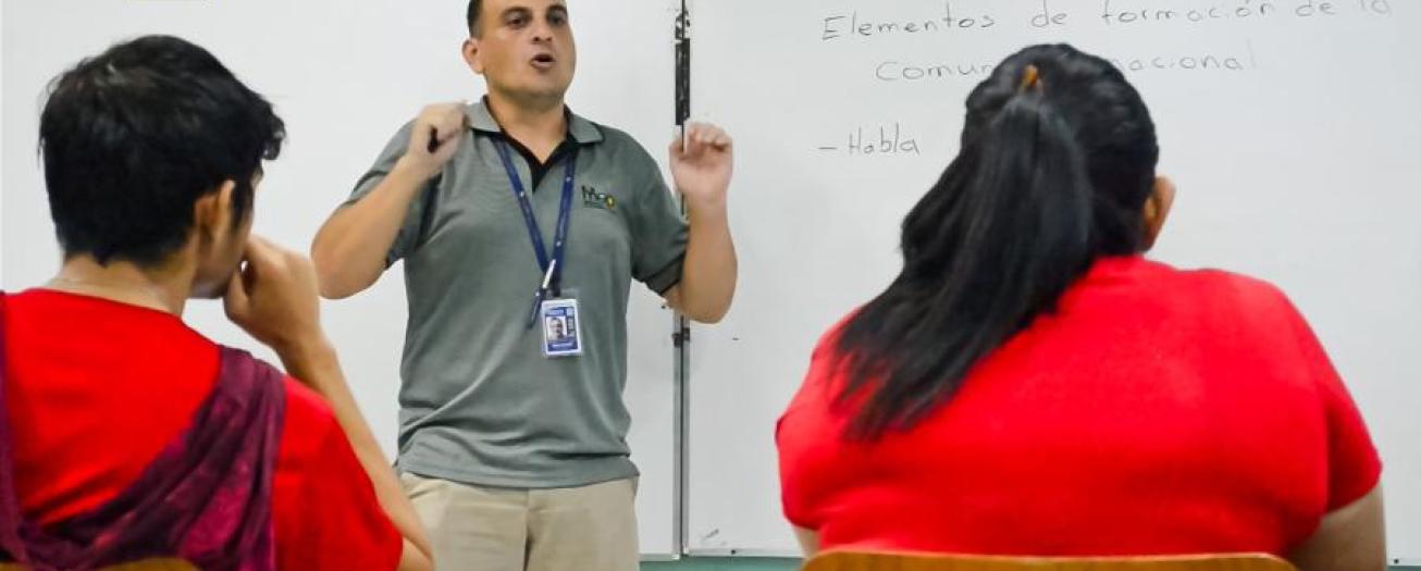 Miles de personas recibirán su título de Bachillerato para la Empleabilidad y el Emprendimiento en programa conjunto entre MEP y UNED 