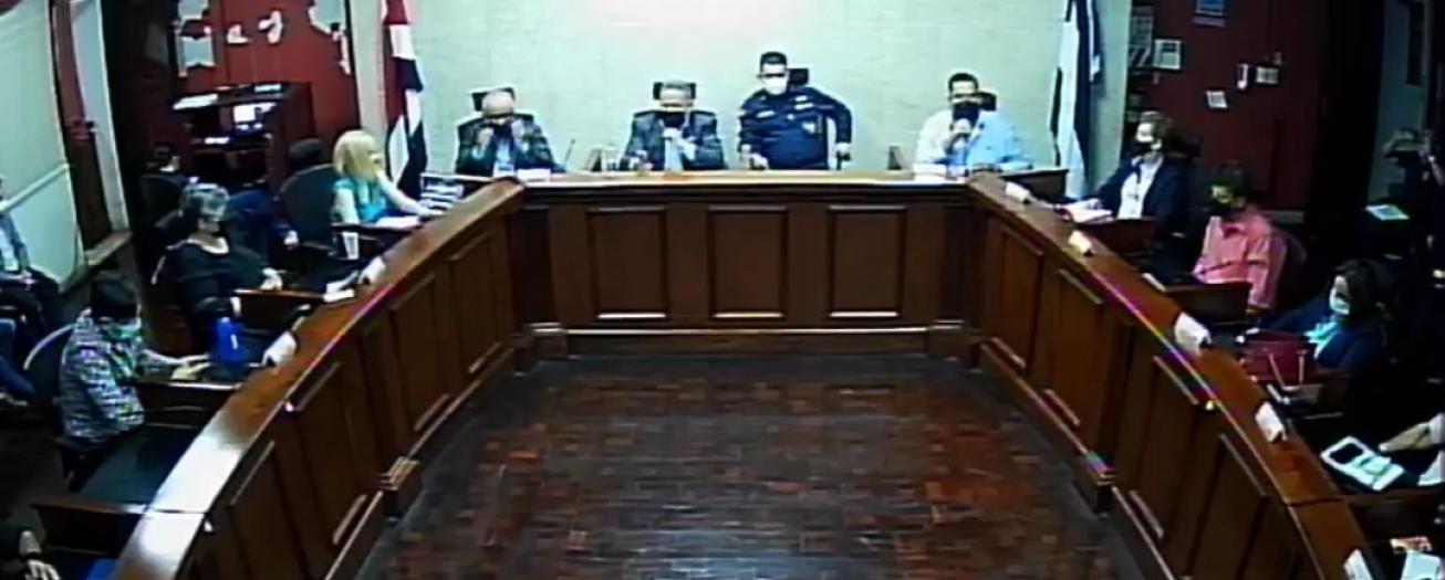 Alcalde y viceministro de Seguridad desmienten a tres regidores