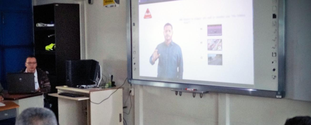 En octubre se impartirá curso teórico de manejo para personas con discapacidad auditiva en sede Paso Ancho