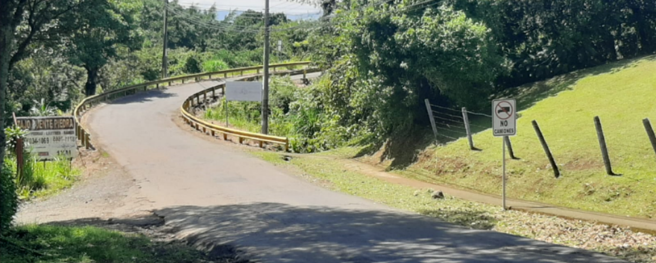 Prohíben paso de tránsito pesado por Puente de Piedra en como medida de protección patrimonial