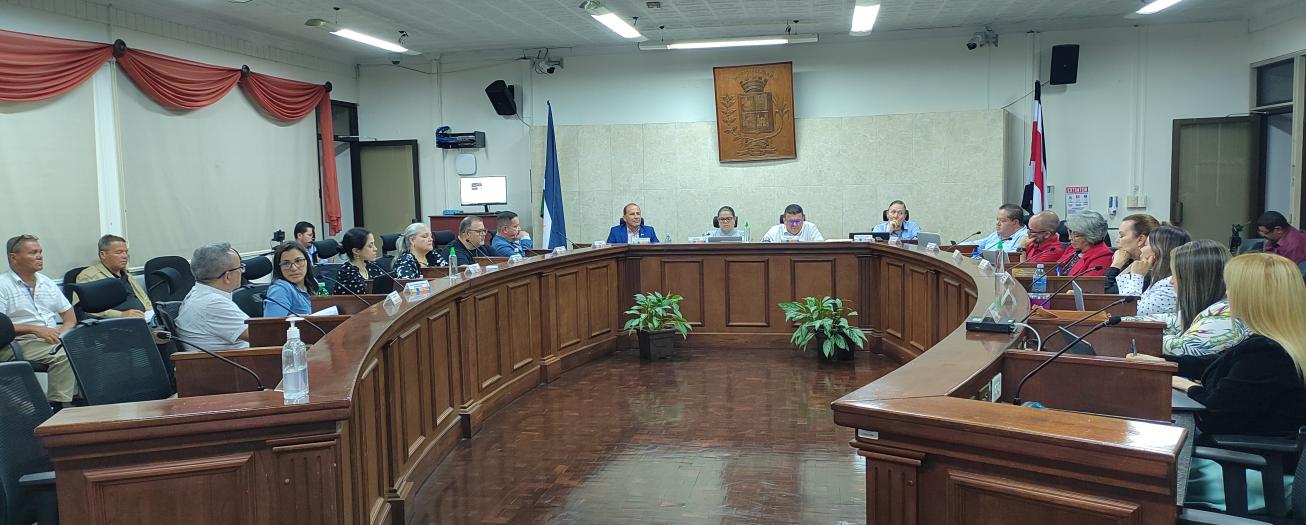 Nuevos regidores deciden abrir investigación contra auditora municipal por caso de acoso laboral