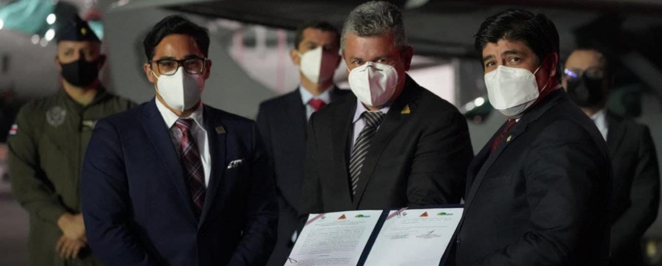 INS traslada a la CNE ¢1.000 millones para la compra de nuevas vacunas contra el COVID-19