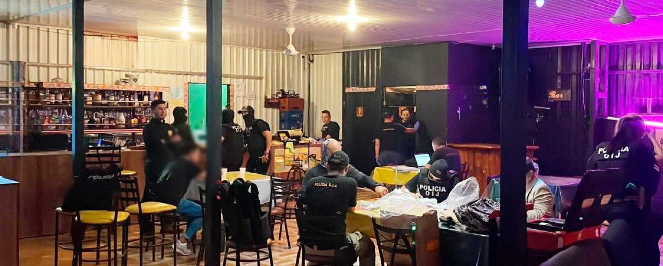 OIJ allana casa en Sarchí y bar en Naranjo por Trata de Personas con fines de Explotación Sexual 