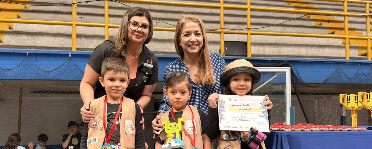 CEN-CINAI hace historia con su primera participación en el Festival Nacional de Robótica