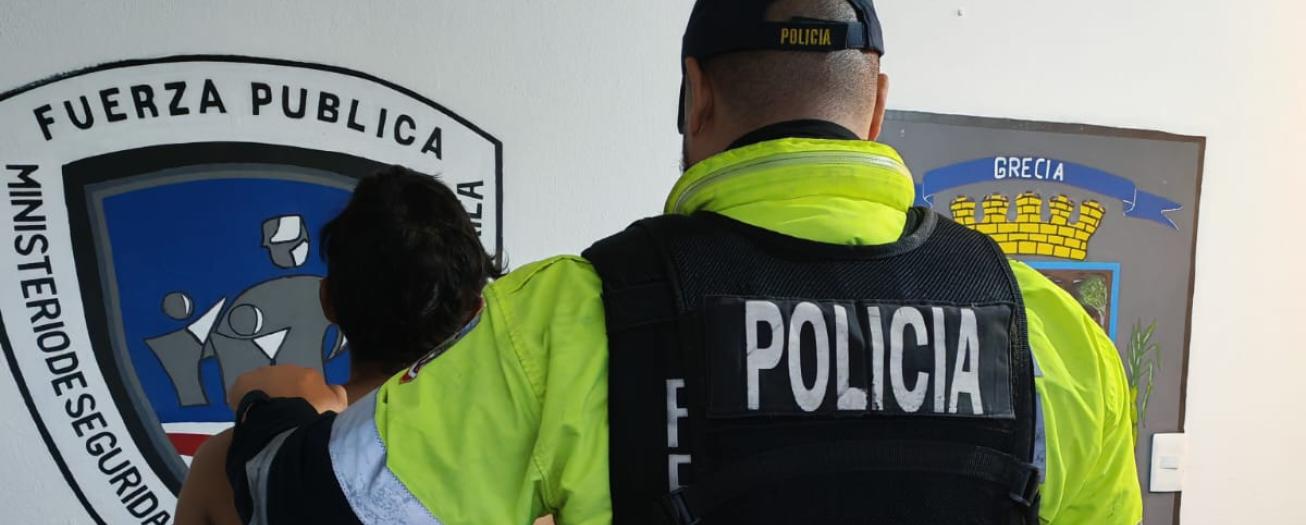 Fuerza Pública detiene a sujeto por asalto y agresión con arma blanca en Grecia