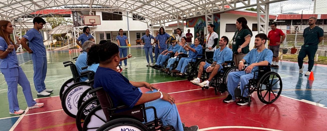 Programa de deporte adaptado acompaña a 60 pacientes al mes en el Cenare