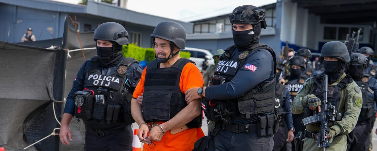 Seguridad Pública ejecutó operativo especial para trasladar a dos extraditables desde La Reforma hasta el Aeropuerto Internacional Juan Santamaría