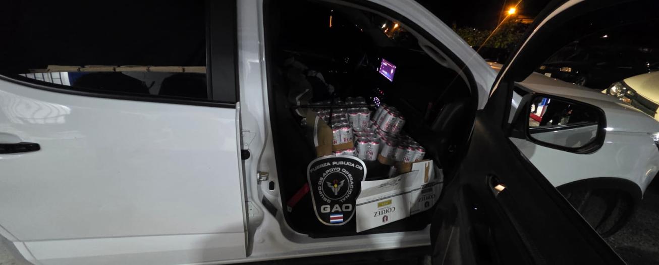 Policía decomisó más de dos mil unidades de licor