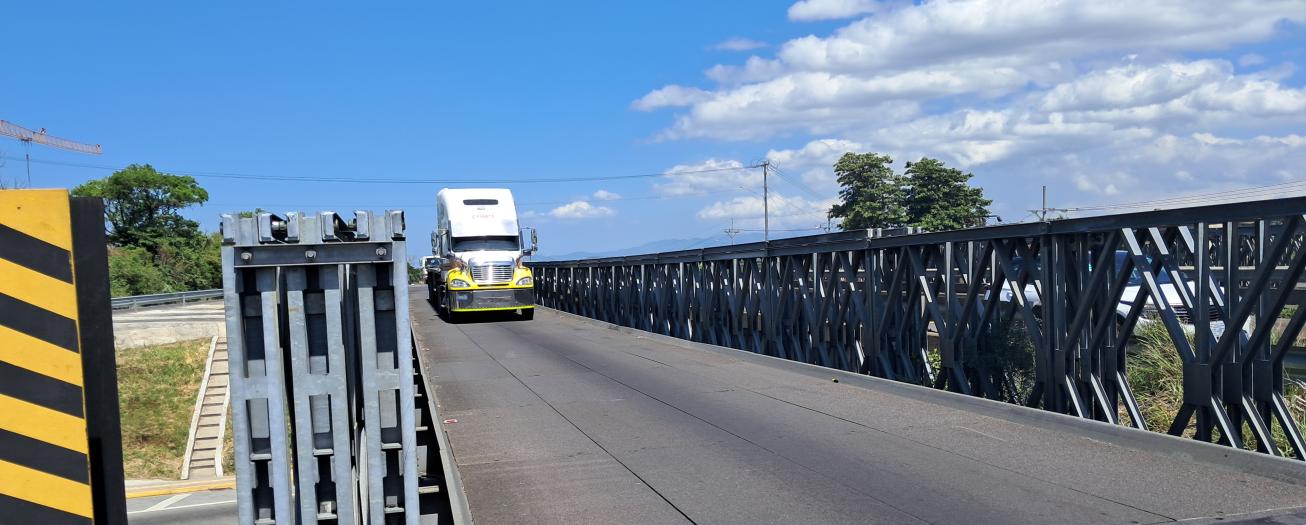 Mejoras en paso por puente modular frente al aeropuerto Juan  Santamaría iniciarán el lunes