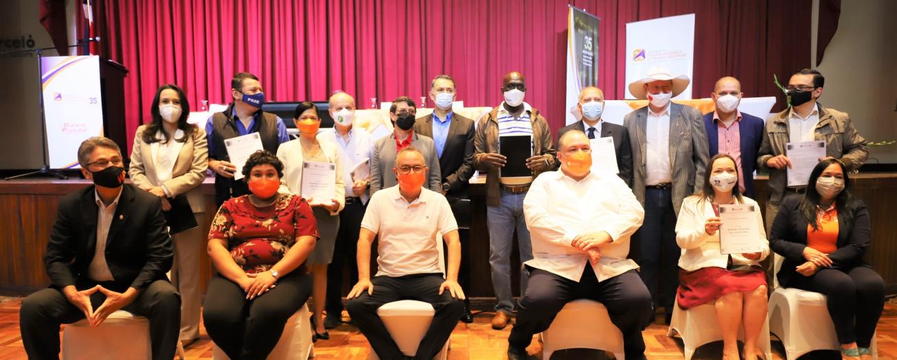 Asamblea de Trabajadores y Trabajadoras hizo un llamado  al diálogo nacional a los candidatos presidenciales  