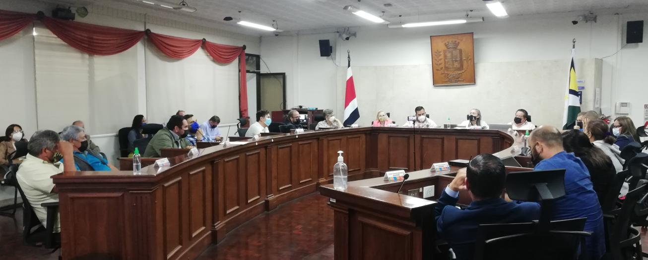 Regidores pretenden meterse en otra bronca con auditora interna