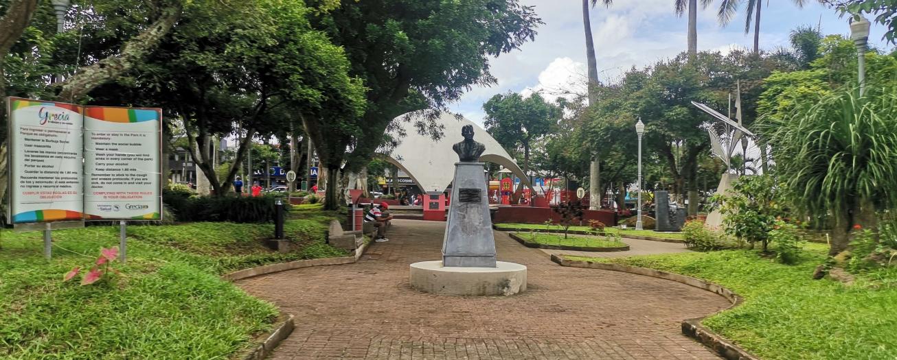 Municipalidad invertirá ¢28.419.904 para la iluminación del parque y el boulevard en Navidad