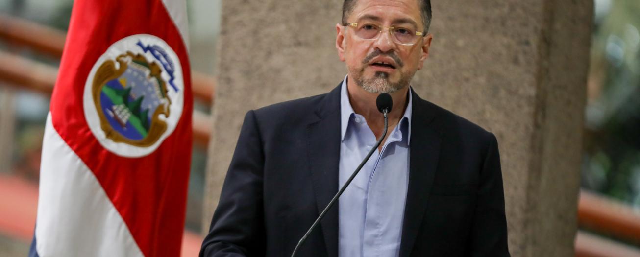 Presidente Chaves anuncia cuatro medidas para reducir el costo de los combustibles