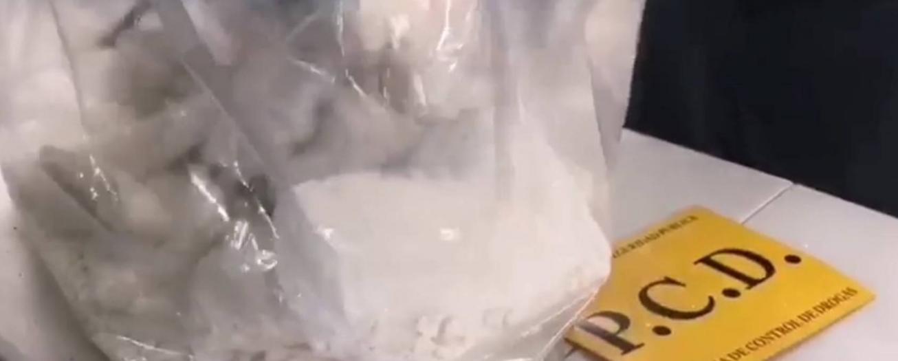 PCD detecta a estadounidense con droga oculta en aparente equipo médico