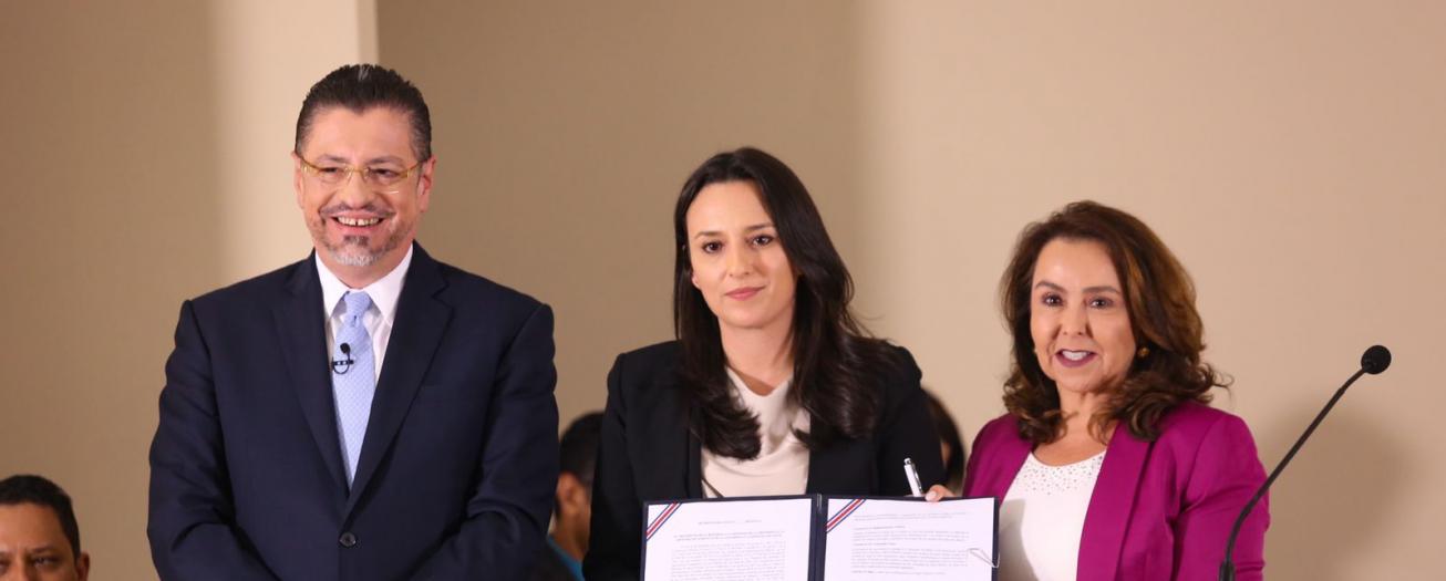 Firmado reglamento que norma producción de cáñamo con fines industriales