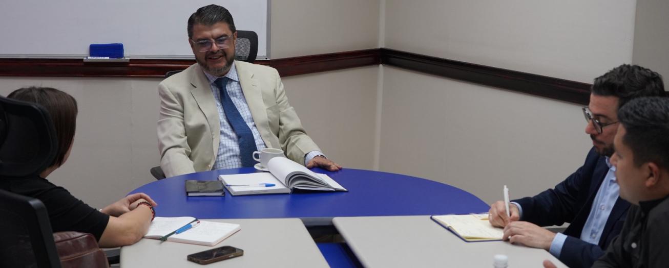 Ministro de Seguridad Pública y UNAFUT refuerzan estrategias para mejorar la seguridad en recintos deportivos